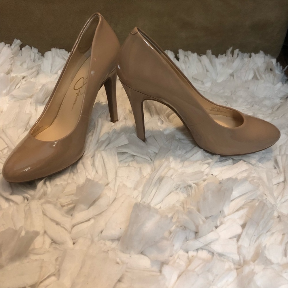 Jessica Simpson Malia pump, Nude
